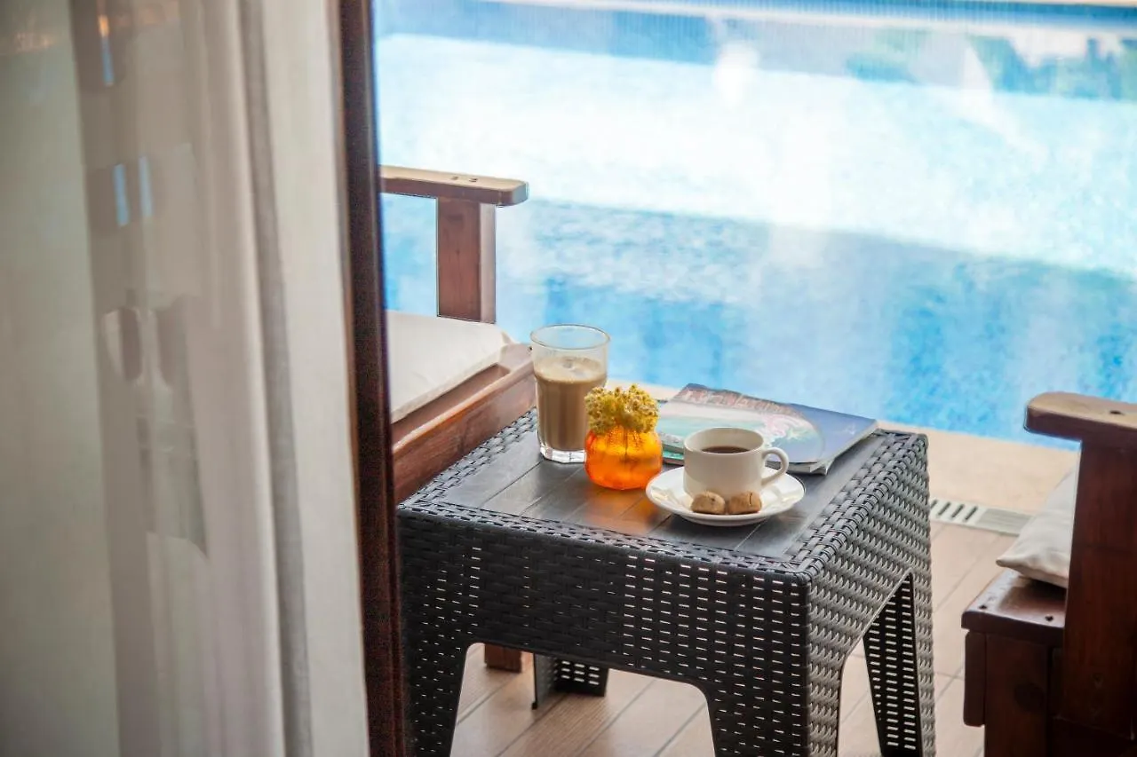Cesmekes Otel 0*, Çeşme تركيا