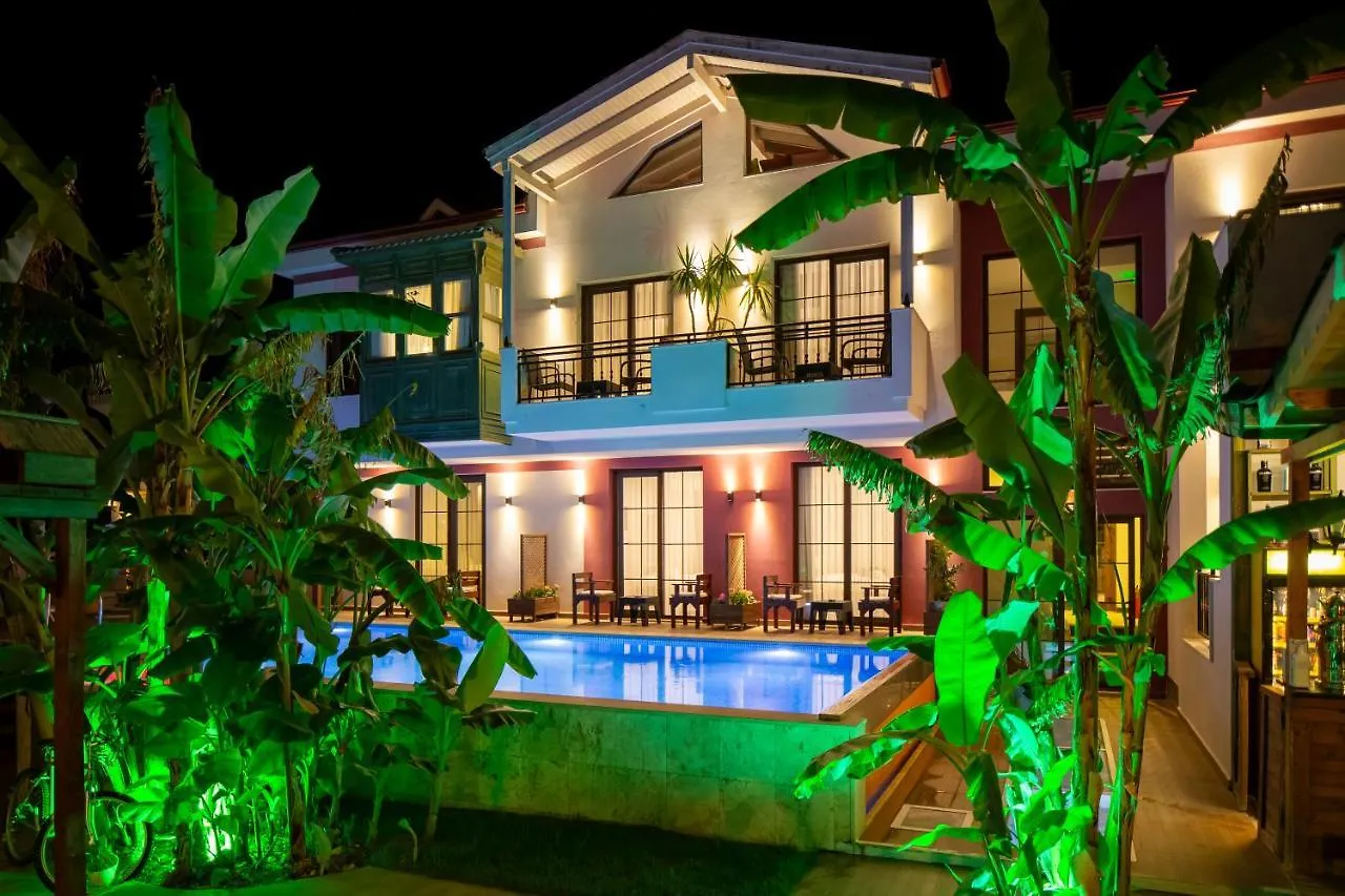 Cesmekes Otel Çeşme